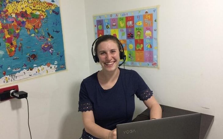My Typical Weekly Schedule Teaching English in Colombia at a School, Online, & Privately