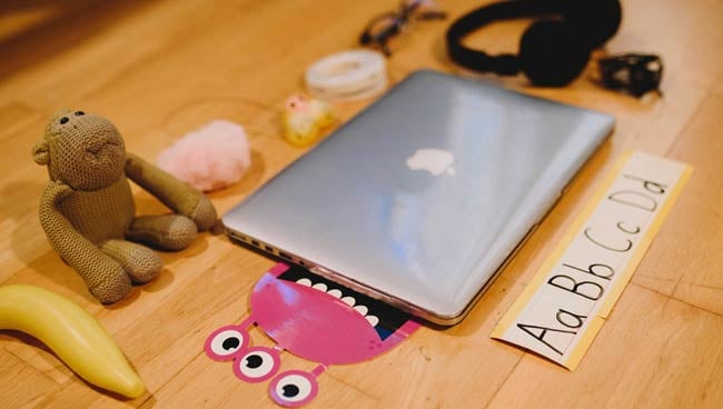 6 Companies That Hire Non-Native English Speakers to Teach English Online