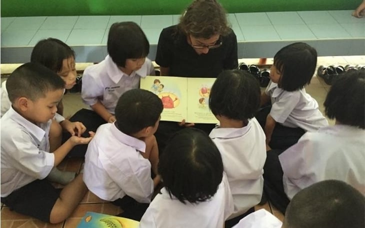 Teaching English Abroad: Tips for Job Interviews on Phone and Skype
