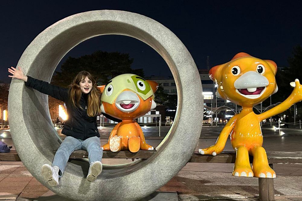 Kendall Lisa teaches English in Dongtan, South Korea